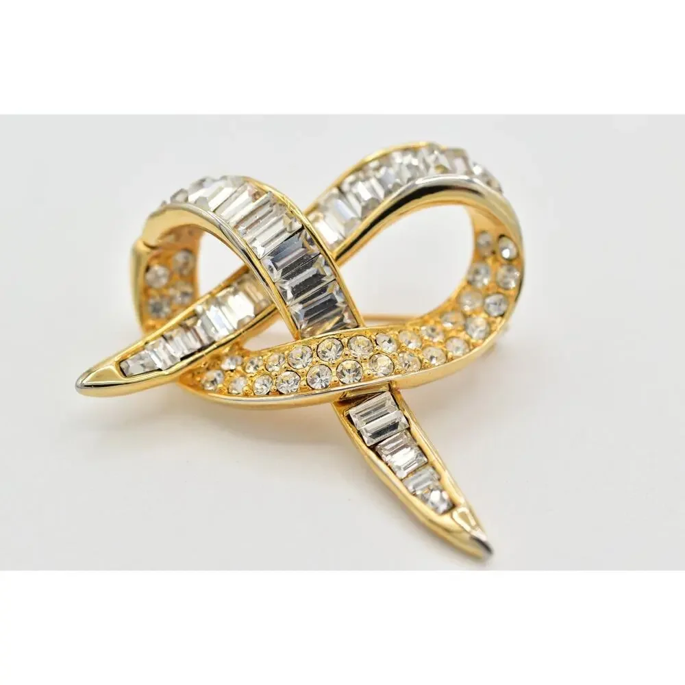 Vintage Crystal Pretzel Knot Pin Brooch Baguette Rhinestone Gold Tone 1980s 9B